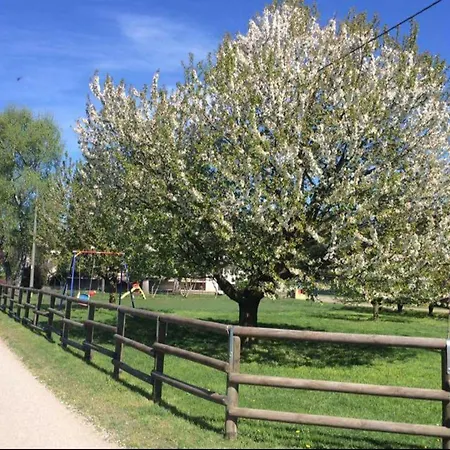 Фермерский дом Azienda Agrituristica Scotti Сомма-Ломбардо