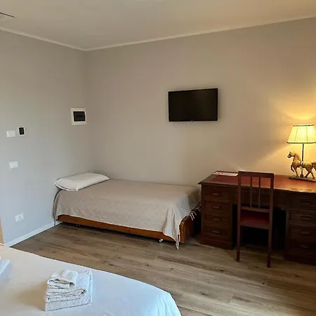 Azienda Agrituristica Scotti * Сомма-Ломбардо